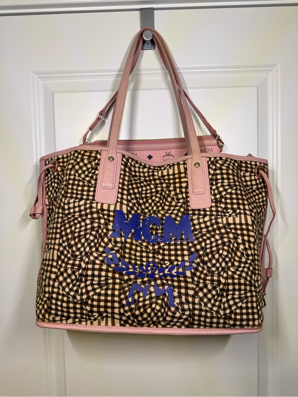 MCM Pink Visetos Tote with Detachable Pouch - Picture 11 of 16